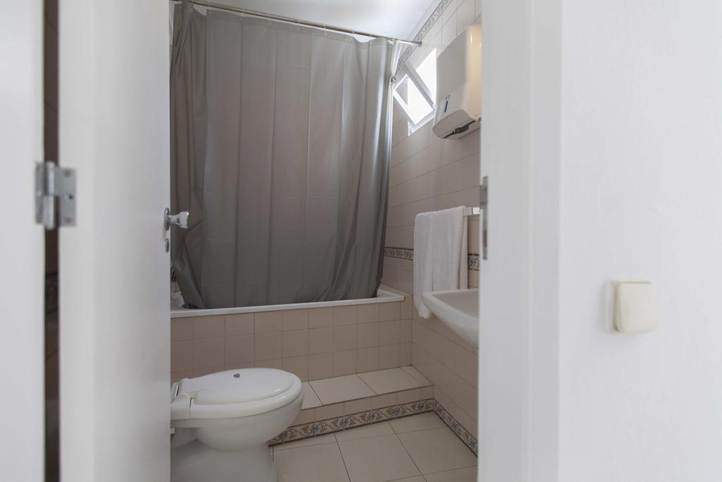 Guest House First Floor Lagos Exterior photo